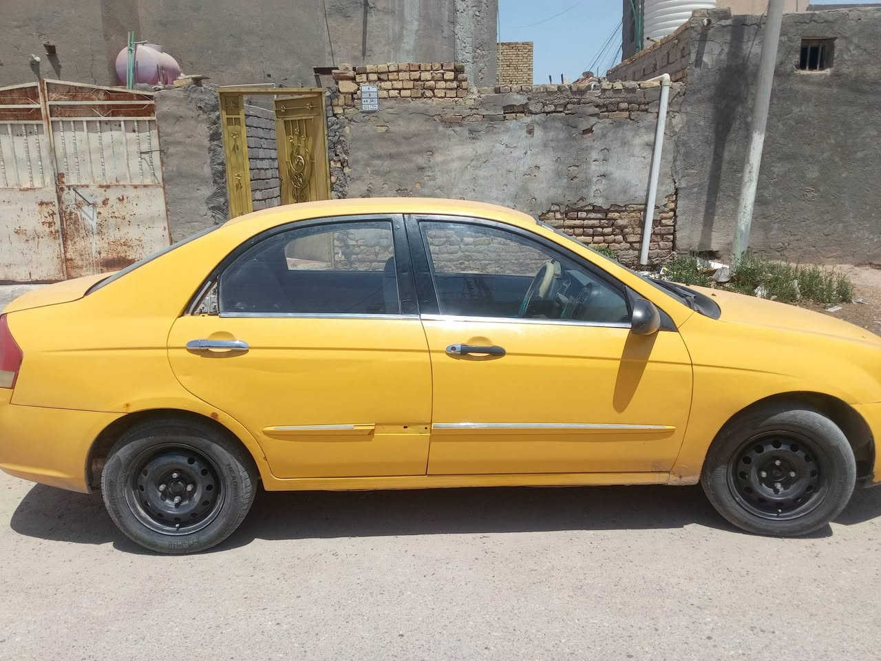 كيا سيراتو موديل 2008 رقم انجليزي مثنى مصفره هيئه وغرامات تحويل مباشر بدون ضربه السياره جاهزه من جير ومكينه وحداديه تخم تاير السعر 60 وبيها مجال مكن قضاء الخضر ***********
