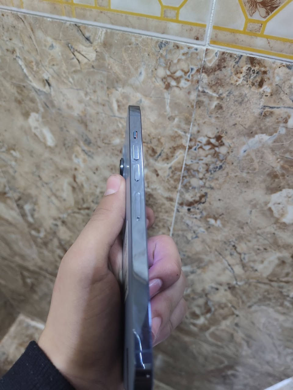 السلام عليكم 
ايفون 13 برو ماكس 🔥
ذاكرة 128 🔥
بطارية 🔋 98
ما مفتوح ولا مبدل بي شي 
جهاز بلادي فول 🚀
السعر 640 وبي مجال 🔥
*********** للاتصال
