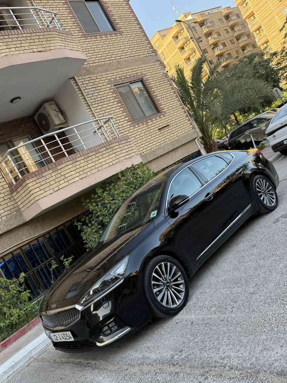 السلام عليكم 🌺
#كيا كادنزا  2018 خليجي مكفولة كفاله عامه من الصبغ والتبديل والبارد حت الدعاميات 
داخل احمر بلادي / 6 سلندر  3500 
ماشيه ١٥٠ الف كيلو حقيقي - مكينة مكفوله 
——————————————————-
. مواصفات السيارة 
. بانوراما 
. كشنات كهرباء 
. كشنات جلد احمر بلادي 
. تدفئة كشنات 
. بصمة تشغيل + بصمة ابواب 
. ترحيب عند الاقتراب 
. رادار مرايه - نقطه عمياء 
. مري شفط 
. شحن واير ليس 
. حساسات 
. كامره 
. كروز تثبيت سرعة 
وبعد بيها مواصفات 
—————————————-
رقم اربيل تحويل او وكالة ماكو مشكله 
سيارة جاهزة ومتحتاج كلشي 
مكانها بغداد / حي الجامعه 
وماكو بهيج سعر ابد على هيج نظافة 

السعر. 178$ ومجال جداً بسيط 😍

☎️***********
