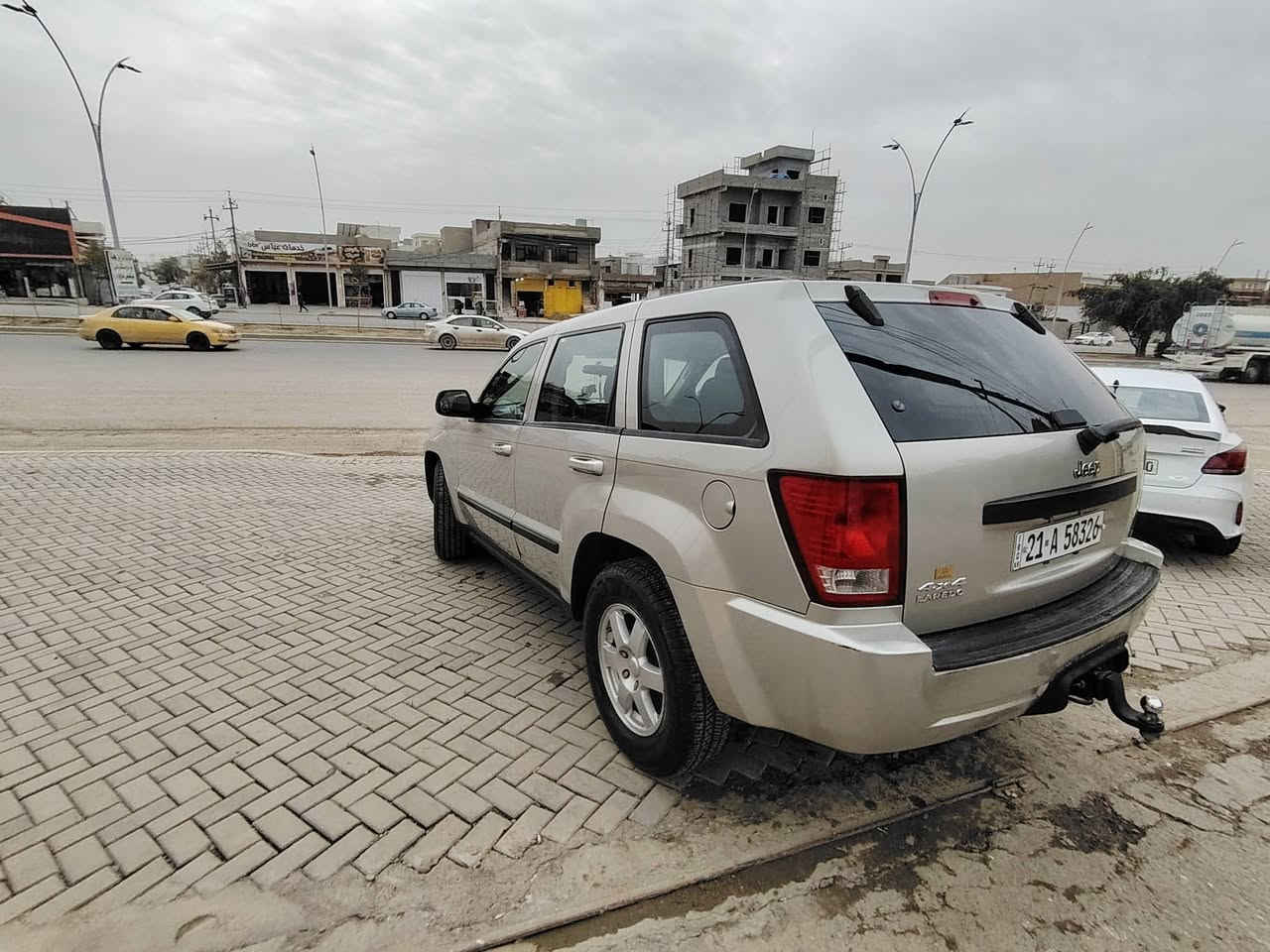 جيب لاريدو  2008  دبل اكسل بيه قطعتين صبغ  فقط  خير من الله
*********** كركوك
