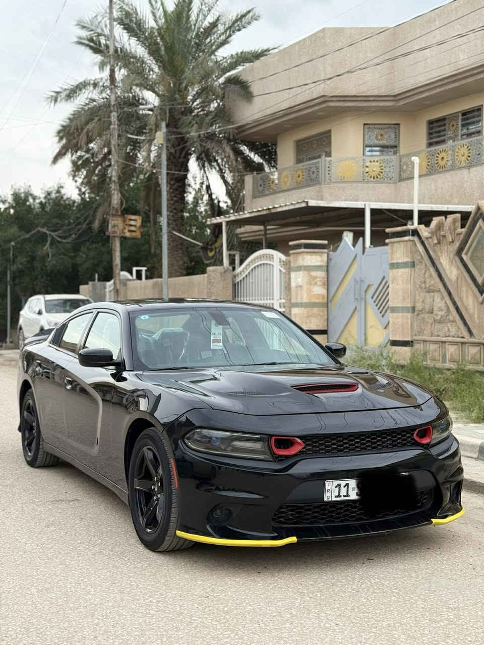 السلام عليكم جارجر موديل 2020 وارد امريكي بيها صبغ قطعتين ماشيه 65 ميل رقم بغداد انكليزي بأسمي موصفات فول عدا الفتحه  سعرها 190
وبيها مجال *********** بغداد سيديه
