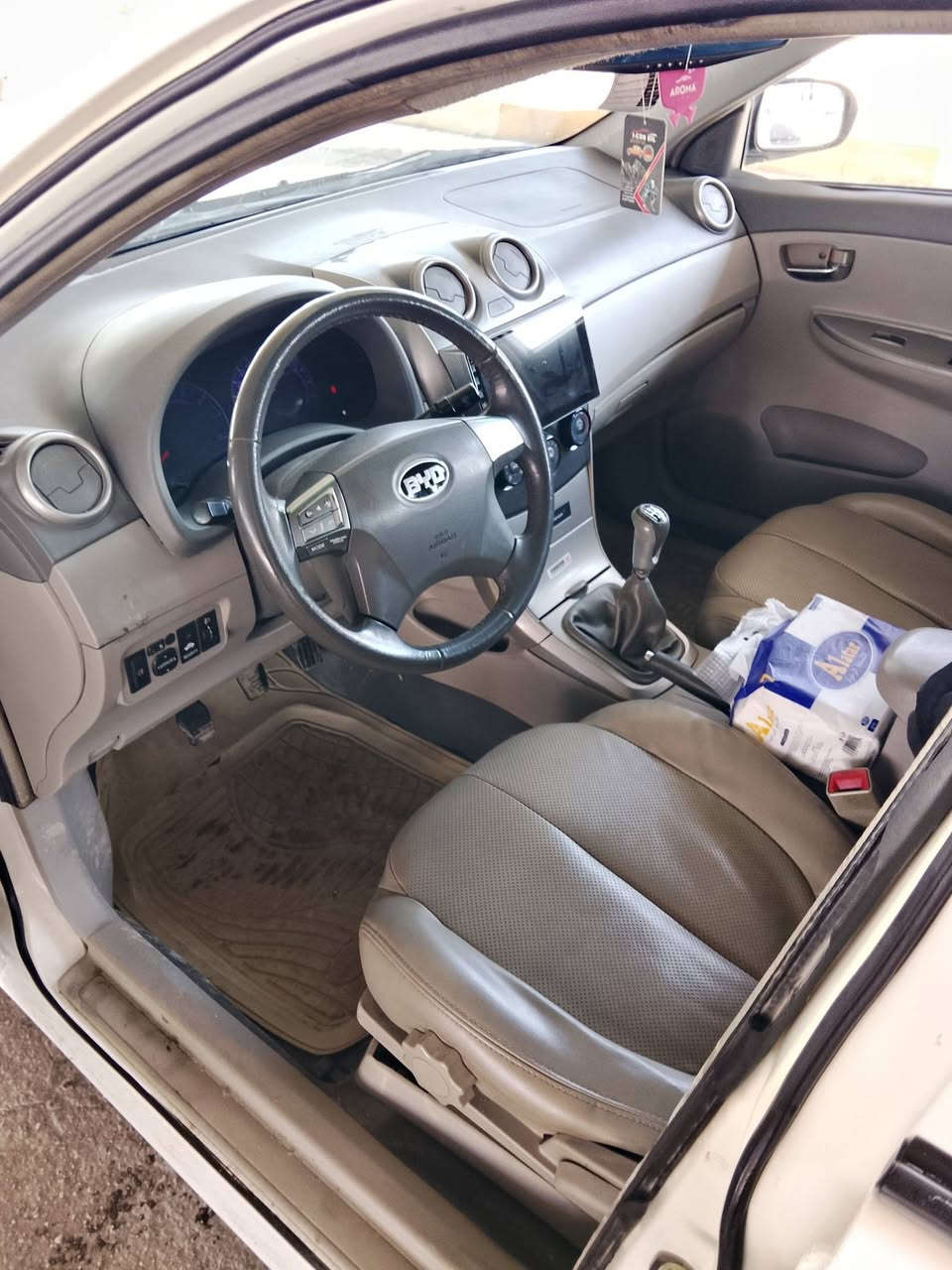 السلام عليكم بي واي دي 13 جاهزه للبيع سعر 62 هاتف ***********
