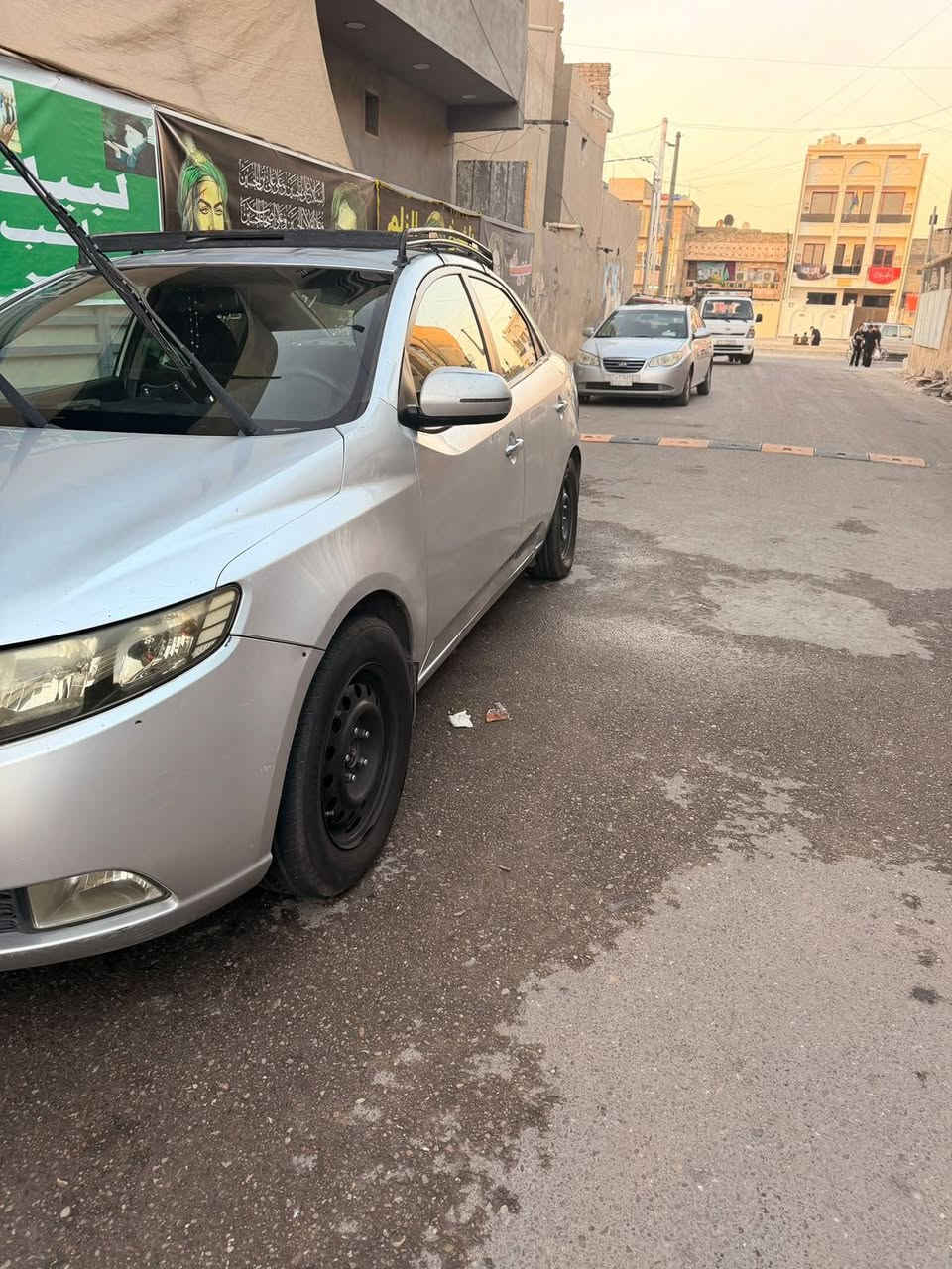 السلام عليكم "سيراتو خليجي2011 رقم بغداد باسمي مداور ثاني يوم بدون صبغ بدون ضربهٌ قويه فقط جراد قليل ضربه جاملغ خلفي دون دواخل كير مكينه تبريد تخم تاير صدر كله نضيف السعر 80 وبيها مجال تفاصيل أكثر اتصال على رقم ***********
