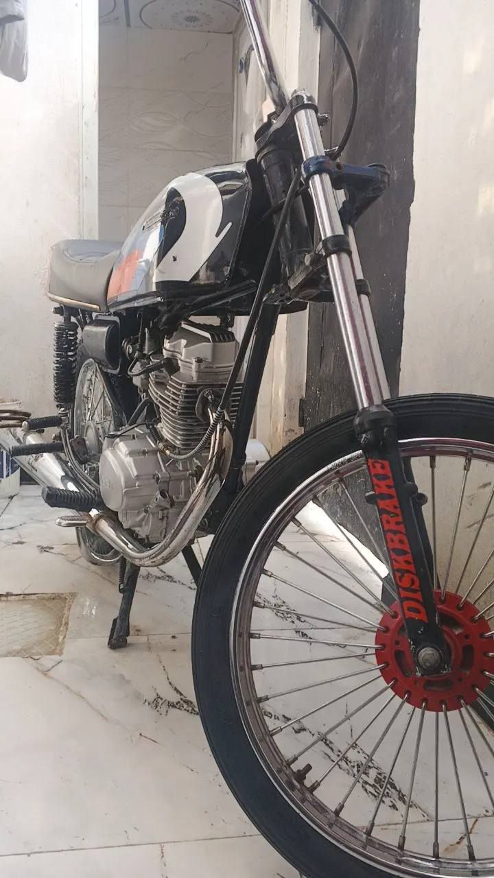 دراجه. البيع.. ادوات.   تعميره عامه كلهة جديده.. دراجه كفاله  من كلشي..  كلشي جديد بيهة..   مكاني بصره. ابو الخصيب.. السعر 500 وبيهة مجال..  التواصل  ***********
