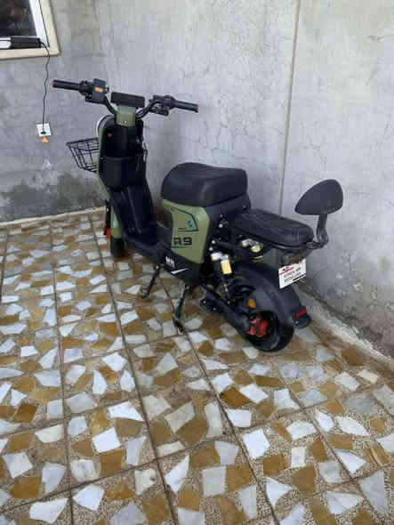 السلام عليكم ورحمة الله وبركاته 🥰🥰
😘R9للبيع فقط!
😶‍🌫️نظافة 95%
📝 ملاحظات □قليله و جفات مابي فقط! 
😍لون زيتوني! 
❤️اشاير ٧ الوان! 
🤩لايت زينون!
💟مستخدم قليل 

***********

السعر خاص😍
او اتصال علا الرقم المثبت
