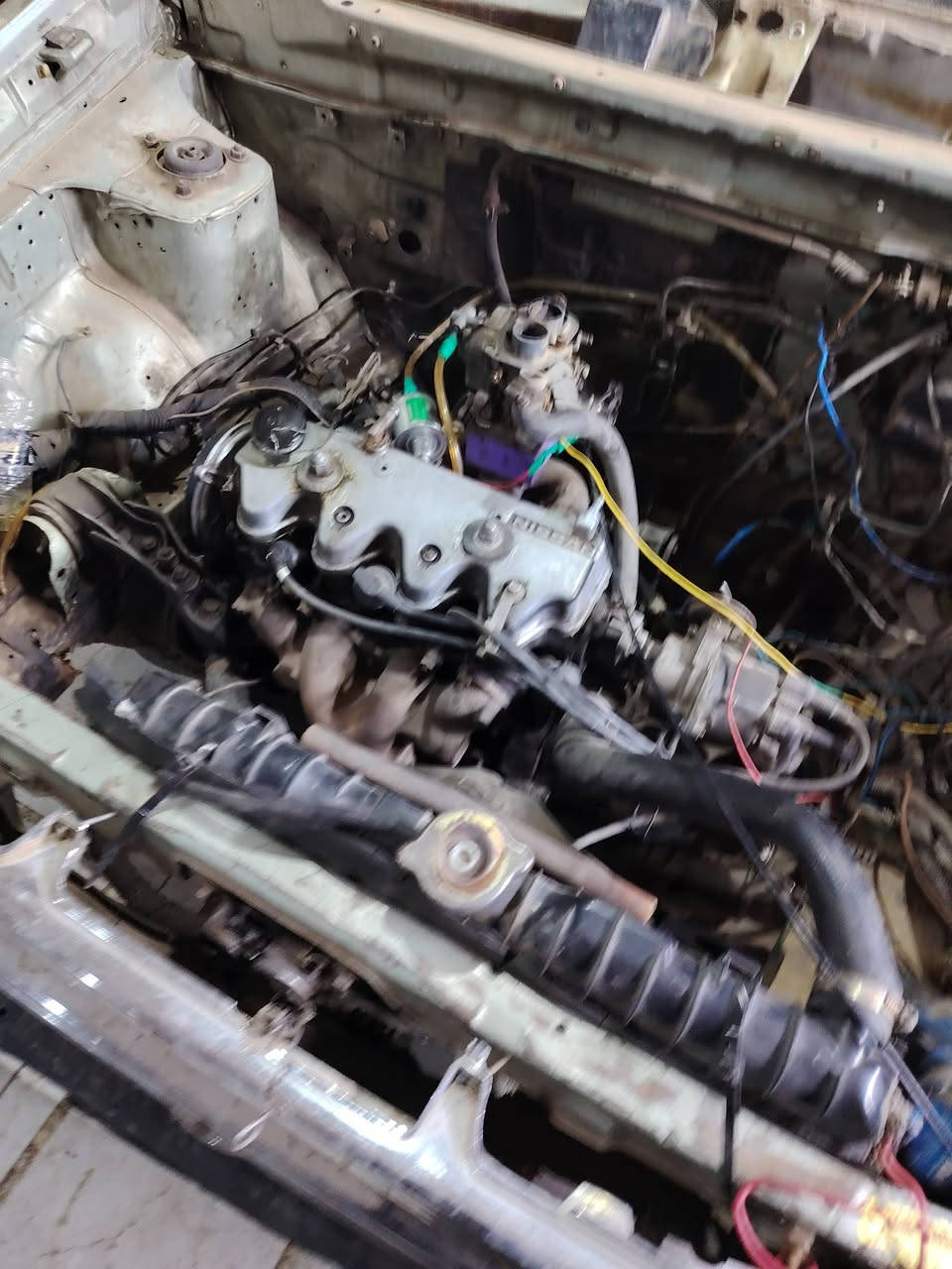 محركات للبيع ٣٠٠٠ ففيتي تحويره مع محركين نيسان صغير شغال للبيع***********
