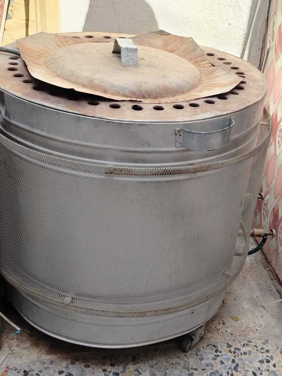 تنور حجم كبير نار تخبل ومبرده شغاله بيهه ثنين واتر بم للبيع ليريدهن خاص


**إذا كنت صاحب هذا الإعلان وتريد حذفه لأي سبب، رجاءا أرسل رسالة إلى الدعم الفني**