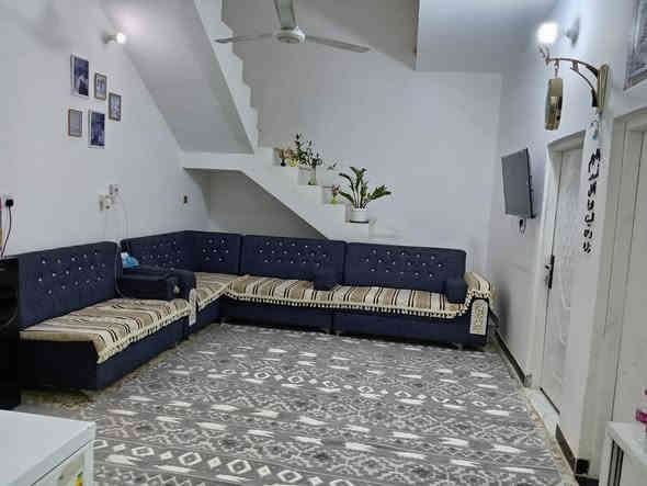 مساحه ٢٣٠
غرفتين
صاله
مطبخ
استقبال
حمامات داخليه وخارجيه 
حديقه كراج سياره
الفرع ١٠ امتار منطقه كلها سبيس ومحدوله مشموله مشروع المجاري وتبليط صلاح زراعي معامله كامله لتطويب
شارع ٨٠ مقابل شارع الكيات مال حي الامام ثالث فرع ع شارع الرئسي شارع ٨٠ الستفسار مراسلت الصفحه ونتصال ونتصال *********** السعر 70 مليون
