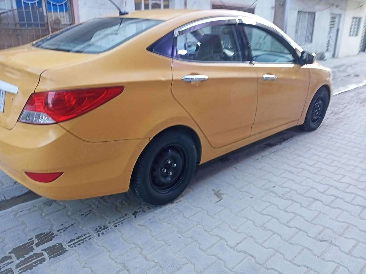 سلام عليكم اكسنت موديل 2013 وارد امريكي مادتها بابين مبدلات ببلادي سونرها مرفق بجمها شركه محرك مبدأ مال حاويه جديد لا تنقيص ولا بخار تبريد ثلج داخلها نظيفه عسليصدرها تأثيرات نظيفه هيئه اليوم صفرتها غرامات مصفره سياره جاهزه السعر 79 بيها مجال بسيط العنوان بغداد المنصور قرب بلديه المنصور ***********
