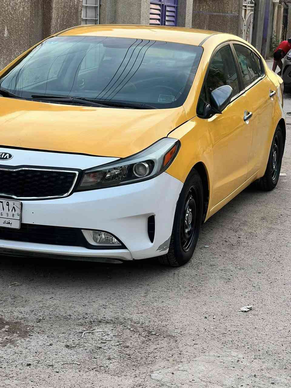 سلام عليكم كيا فورتي وارد امريكي موديل 2017 بيهه جاملغ معمر وبنيد مبدل بامريكا وبيهه باب بالعراق معمر محرك 2000 دوش كير ايتي المرغوب هيه وغرامه مصفره سنويه جديده موصفات نص فول بدون يرباك بدون شاصي بدون لغد السعر 110$ وبيهه مجال للستفسار ع رقم ***********
