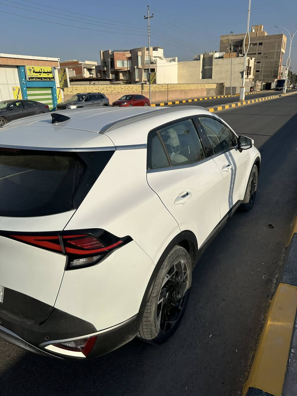 سبورتج 2024 خليجية – للبيع

▫️ تحويل ثاني يوم باسمي 

▫️عداد المسافة : 44 ألف كم فقط 

▫️ السيارة جاهزة بالكامل

المواصفات:

✔️ محرك 2000cc (دوش)

✔️ قطعتين تبريد

✔️ شاشة كبيرة

✔️ تحكمات على المقود

✔️ مثبت سرعة (كروز)

✔️ أنظمة قيادة: سمارت / ايكو / سبورت

✔️ سايد بريك كهرباء

✔️ أوتو هولد
كشنات كهرباء 

كشنات وستيرن تدفئه

بعدهي بالضمان الشركه دوليه

سيارة استخدام شخصي ونظيفة

السعر 238 وبيها مجال بسيط 

مكان السيارة: الناصريه
للستفسار 
***********
