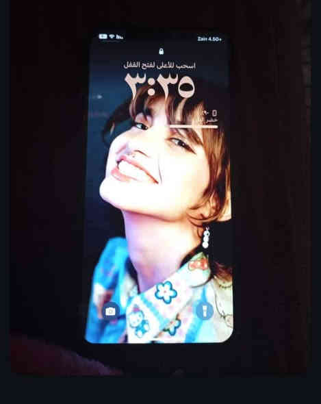 السلام عليكم ايفون اكس ماكس التلفون مامبدل بيه كله قطع بلادي بطاريه 71البلاديه  التلفون بس ظهر عايزه ومراوس ب ايفون 11 عادي او برو ماكس الرقم
***********
