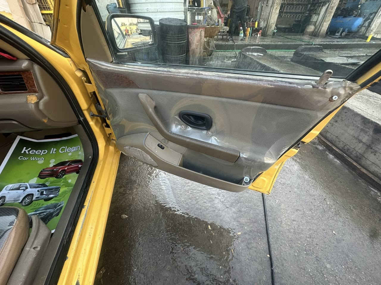 سلام عليكم
سمند لبيع محور كورلا حديث دكشن عالي
كير مكينه كفاله  سياره جديده وضع شركه
بدون صبغ بدون تبديل جاهزه السياره
1 دوشمه ارضيه جديده
دوشمه كشنات جديده
دوشمه سقف جاهزه
تخم تاير جديد صدر جديد
كهربائيات كلهه شغاله 
بلجكتورات. عالي ناصي لايت زنون
كيج بانزين حماوه كله بلاد 
سياره جاهزه بمعنه الكلمه 
السعر ٤٢ وبيه مجال 
مكاني بغداد الستفسار 
***********
