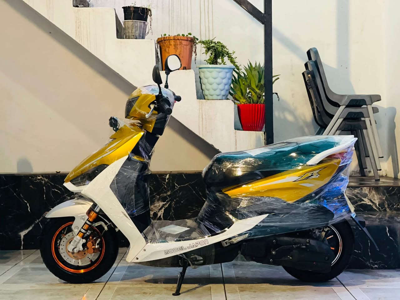 دراجة ماكس FS مودیل2024
محرک فراشە150
دراجة كهرباييات كامل شغال نكرة سلف كيجات كامل شغال
محرك شرط لاصرف لا بخار اخرس ماتسمع صوطة
كفرات بيلادي بدون كسر
تايارات لوك بريكات بل مكان
دراجة جديد ناشاالله مابي اي نقص
سعر425
رقم موبایل***********
عنوان کرکوک شورجە یم مطعم حمة ناصر السليمانية, العراق
