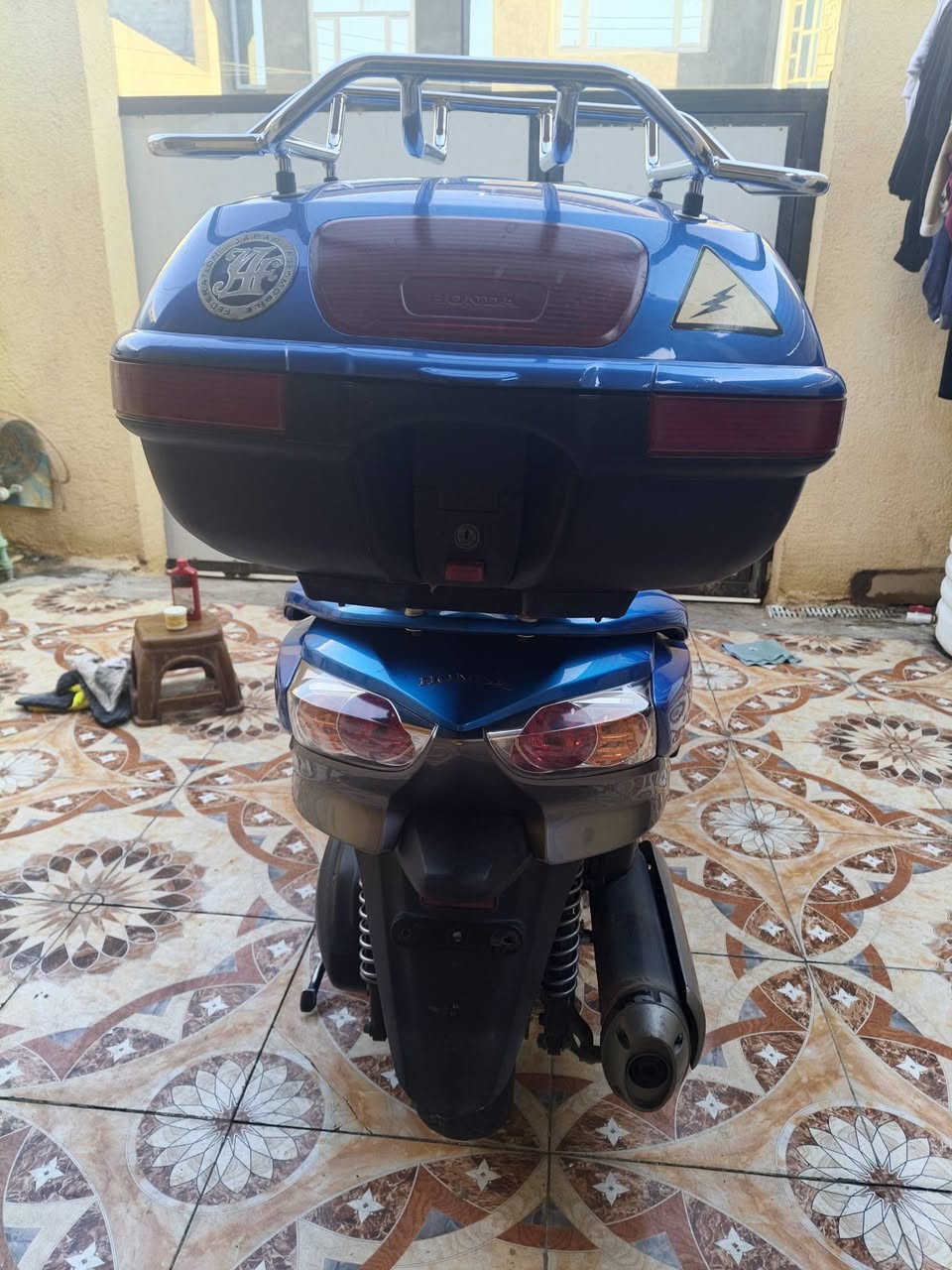 السلام عليكم فورزه صفر عشره للبيع مواصفات الدراجه
S7 ABS مسجل بلاد اواكس

منظومة زنون ياباني 

جامه طويله 

جنطه هونده 

مشيه 60الف 

ستان حساس 

كلوب جنطه 

الدراجه مصبوغة للجماليه

محرك وكلجات وكير وقايش مكفول كله بلاد

عنواني البصره القبله باقي التفاصيل وسعر على الخاص أو على الرقم 

***********بي واتساب عدم ذكر السعر للبعض الأنفس الضعيفة
