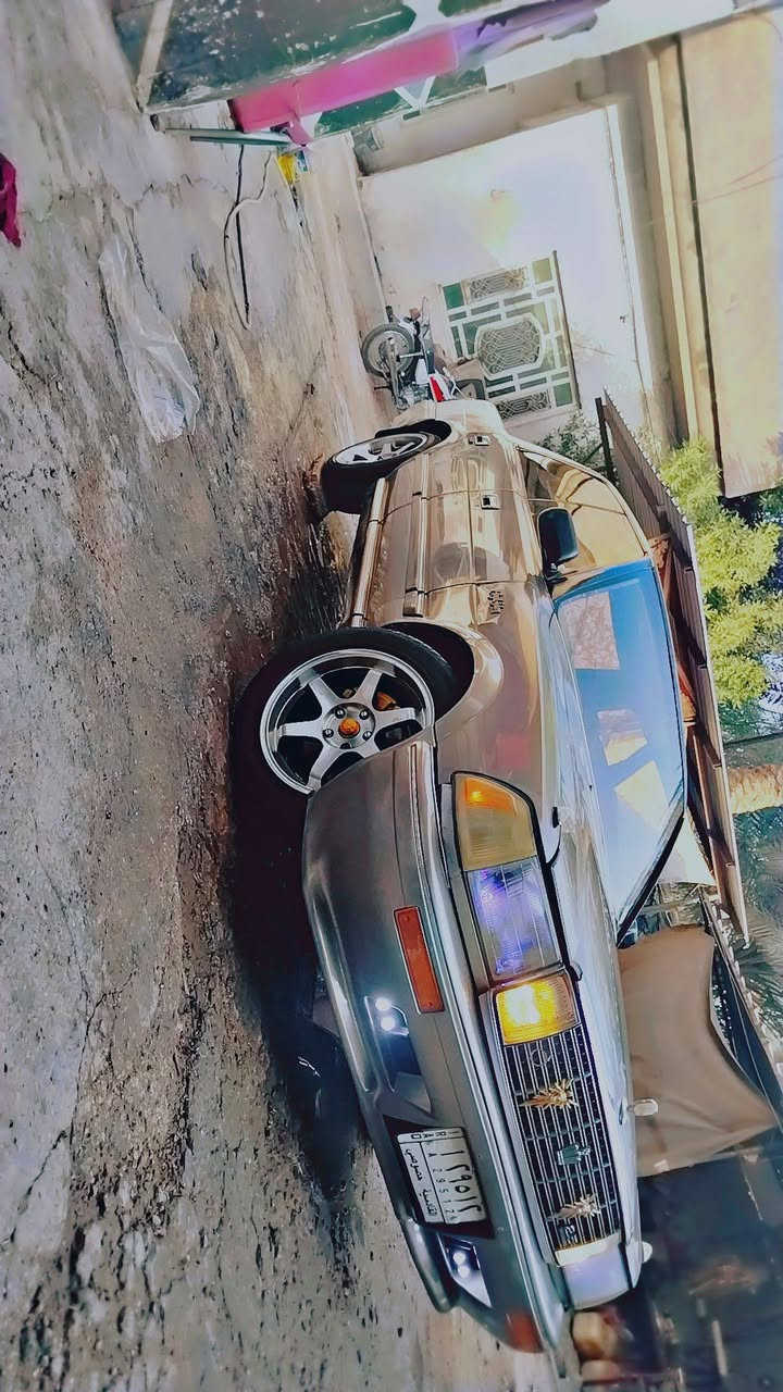 للبيع سيارة كراون هارتوب
-الموديل 1991
-رقم قادسيه دولي جديد
-السيارة مكفولة من الضربة قويه والكص ونقل الجثة
-تبريد نقص كمبريسر
-سيارة جاهزه من كل شي حداديه  كهربائيات محرك وكير وتخم تاير 
-السيارة باسمي
-مكان السيارة بابل سعر46وبيه مجال
-بقية التفاصيل تواصل  ***********
