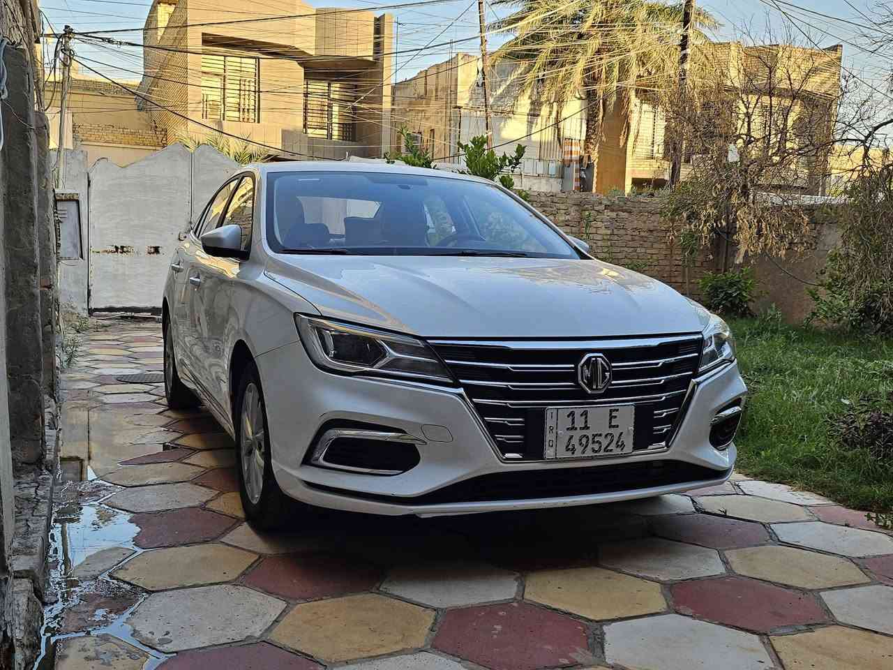 MG5 2023 للبيع
السلام عليكم ، MG5 موديل 2023 فئة كومفورت ماشية 26,620 قابل للزيادة بشي قليل

محرك 1500 / كير CVT 
السيارة مكفولة عدا رصعات خفيفة جدا متبين الا تركز بيهن

السيارة قبل شهرين مسويلها هزة وارقام انكليزية جديدة ، السيارة بأسمي
 
السعر 97 وبيها مجال بسيط جدا

مكاني بغداد / الحبيبية قرب ساحة الحمزة

رقم التليفون ***********
