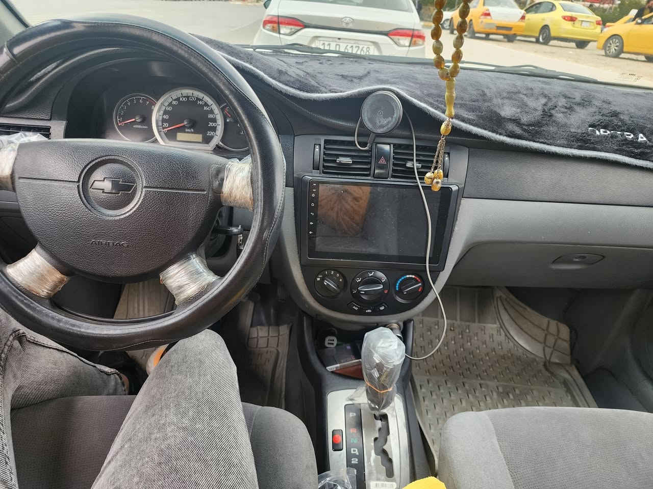 اوبترا ٢٠٠٨ خليجي بدون صبغ ولا ضربة سيارة جاهزة من كلشي رقم بغداد انكليزي بأسمي 75 ورقة وبيها مجال بسيط مكاني بغداد ***********
