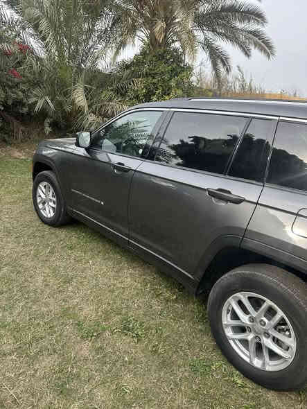 جيب كراند شيروكي لاريدو 2023

7 راكب

ماشيه 13 الف فقط

السيارة كلين تايتل بدون حادث

كفاله عامه من كلشي

بدون رقم 

للتواصل

***********
