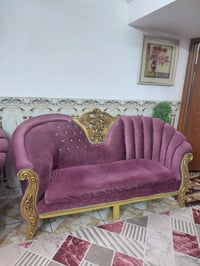 تخم للبيع ٧ مقاعد للاستفسار الاتصال بالرقم 07710183872 بغداد, العراق