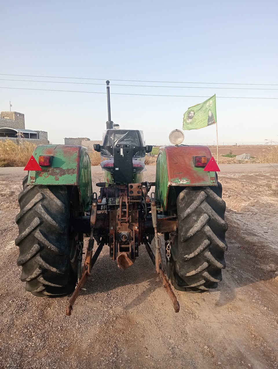 للبيع موديل 2000 رقمه سنويه تريد تحويله تريد وكاله مكينه وضع شركه مكينه جاهزه ما مفتح ولا برغي باور كهربائيات ماكينه قبل للشغل رقم الهاتف ***********
