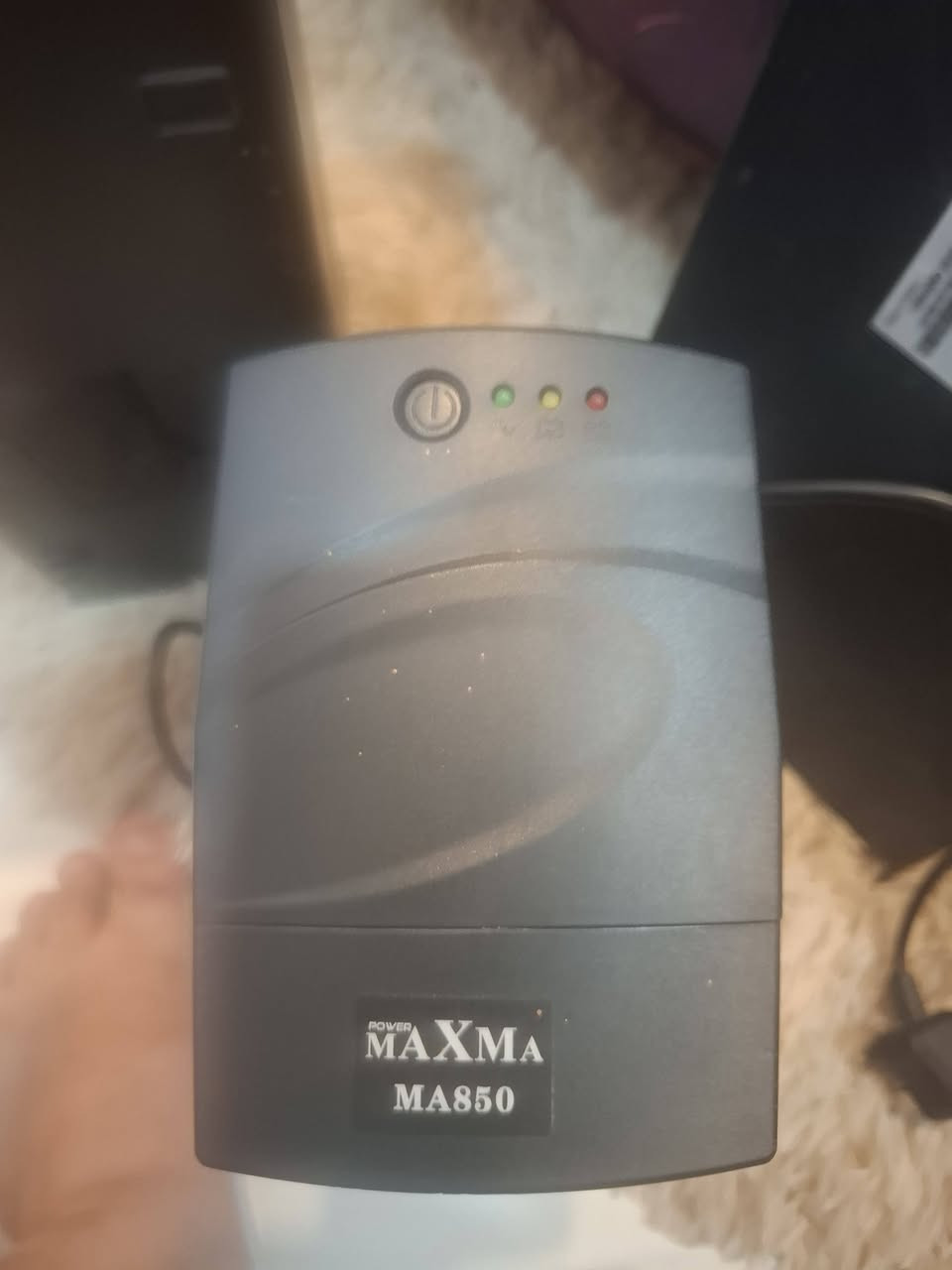 السلام عليكم كامرات مع كامل ملحقاتهن للبيع قيم بليرضي الله بيه جديد وبي  مستعمل  بغداد الاعظميه ***********
