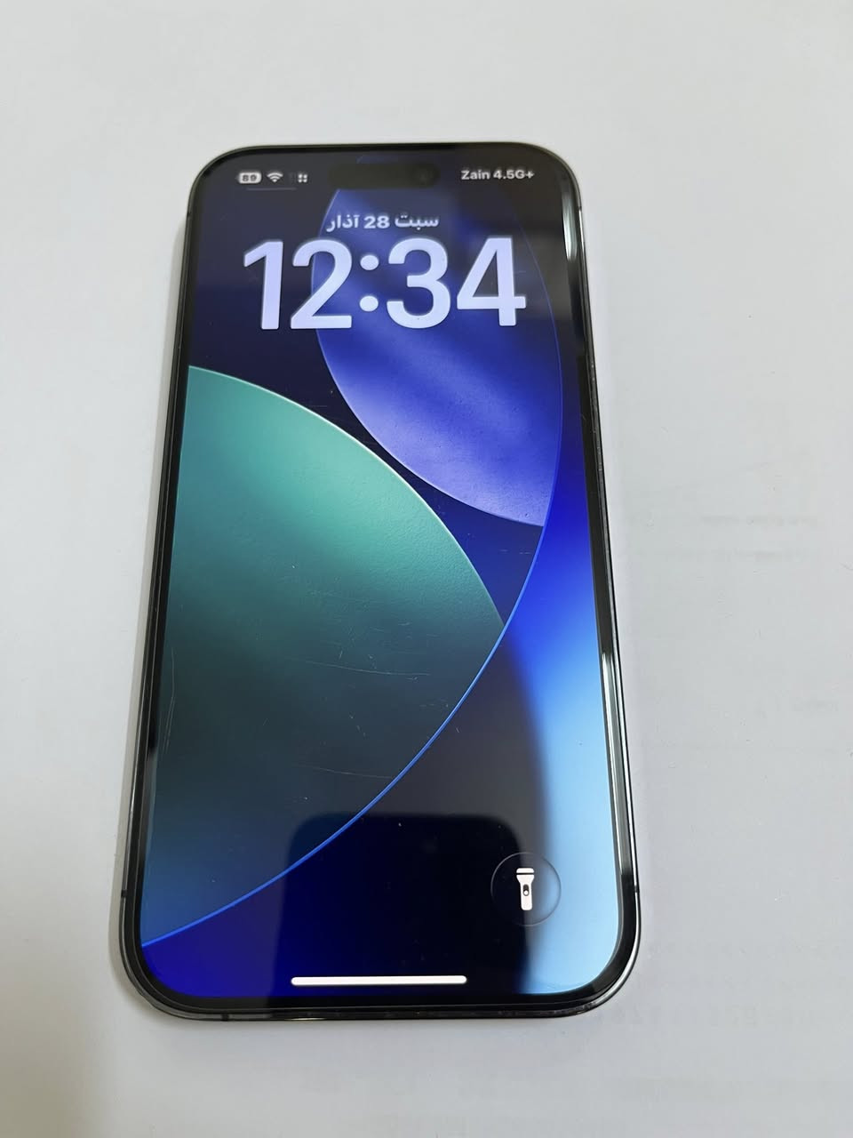 ايفون 14 برو الصغير  دبل شريحة ذاكرة 256 بطارية 84 ممفتوح ويا شاحن وكيبل شحن بي نقطة بالكامرة الامامية ممأثرة بأي شي وشخوط قليلة بالشاشة بسبب المفاتيح  مثل ما موضح السعر 600 او مراوس للاستفسار عالخاص .


**إذا كنت صاحب هذا الإعلان وتريد حذفه لأي سبب، رجاءا أرسل رسالة إلى الدعم الفني**