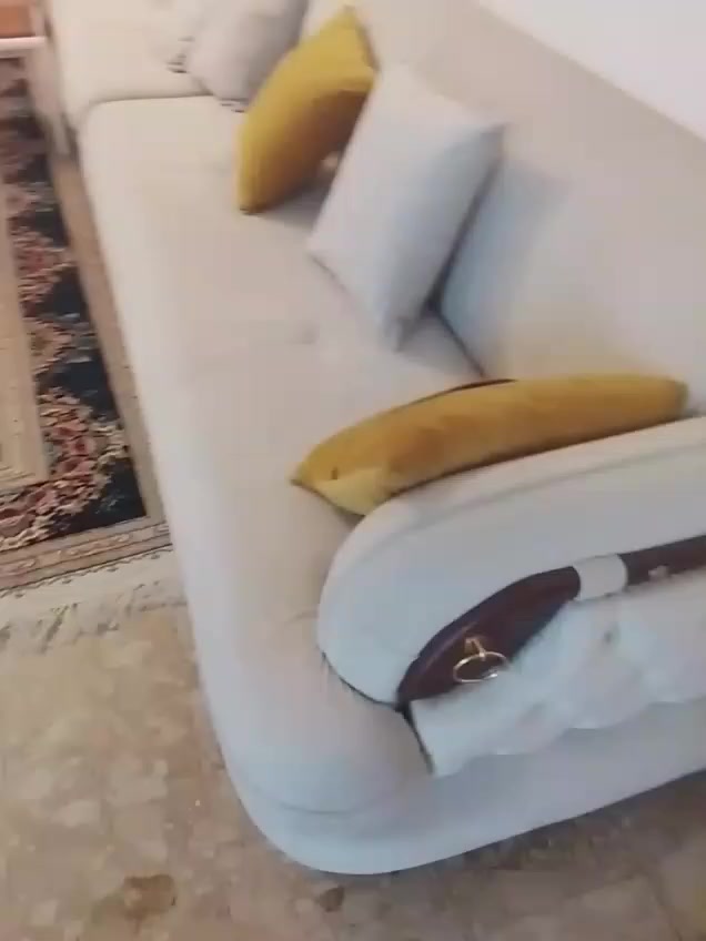 تخم إيطالي نظافة فول للبيع مشتغلي بمليونين ونص مامستعمل بس شهر من اشتريته وسعرة مليون قفل


**إذا كنت صاحب هذا الإعلان وتريد حذفه لأي سبب، رجاءا أرسل رسالة إلى الدعم الفني**