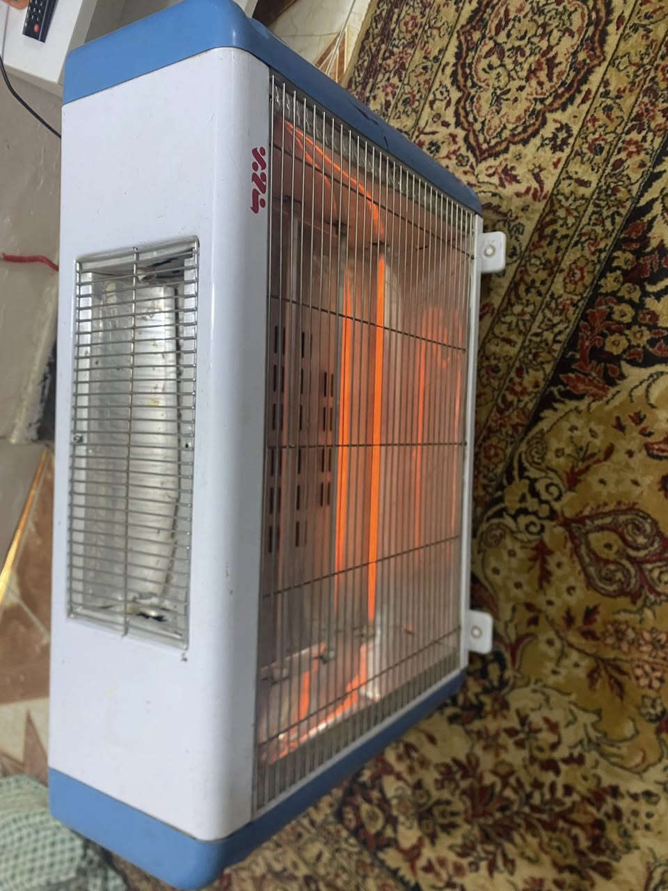 السلام عليكم  غراض منزل للبيع للاتصال ***********
***********
الرقمين بيهن واتساب
