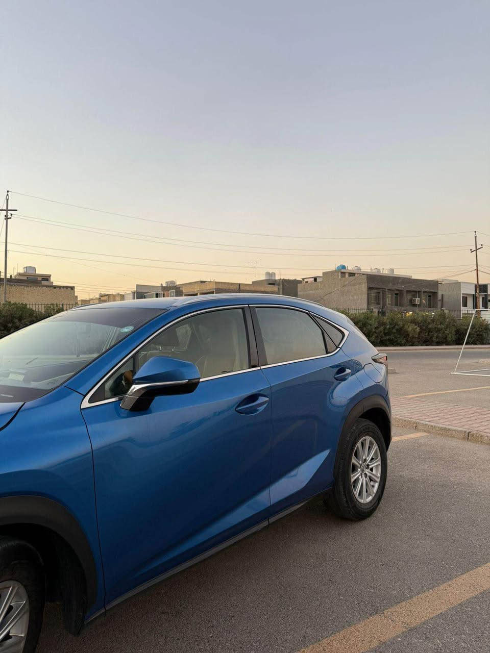 بسم الله توكلنا على الله
لكزز NX200t   2017  للبيع او مراوس حسب القناعه
لون بحري بدون صبغ 
مواصفات( بصمه،شاشه،كامره ،حساسات،درايف مود،تحكمات استيرن.ماوس وباقي مواصفات لكزز المعروفه)
سياره كامله بدون نقص واحله من الصور

 ***********
كرار
مكانه بغداد حي الجامعه بغداد, العراق
