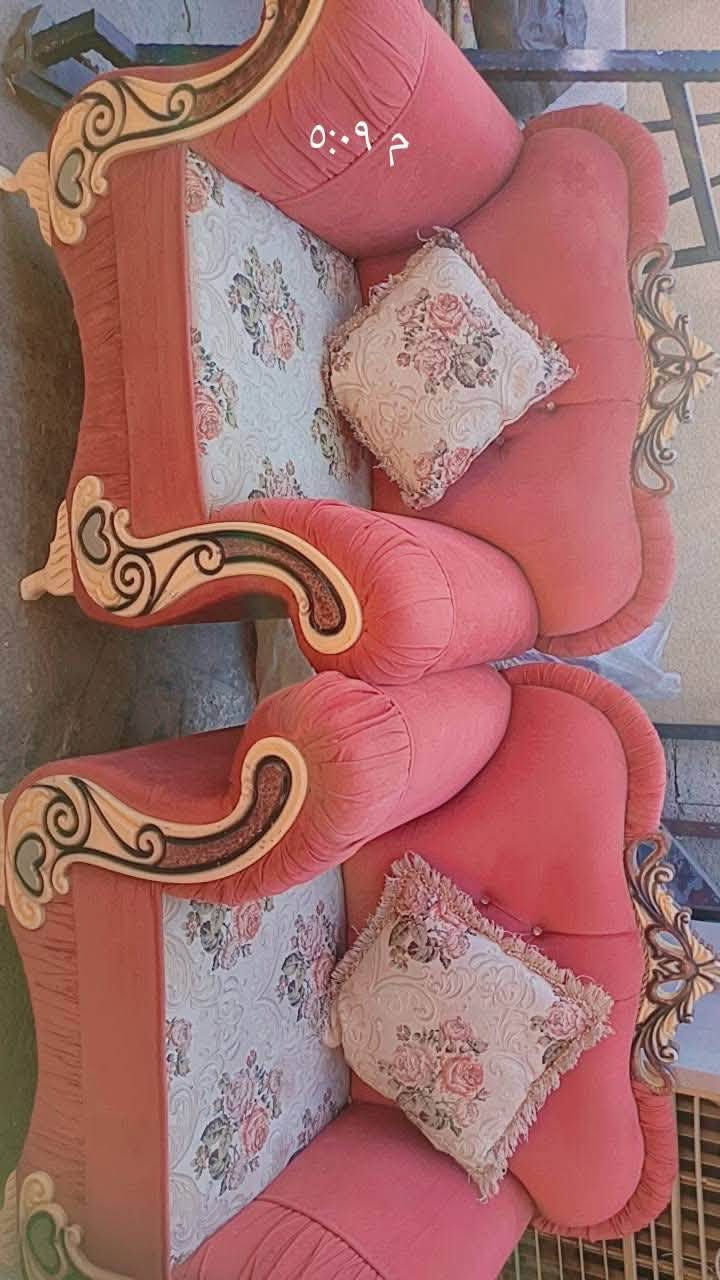 سلام عليكو تخم نضيف درجه أولى مستعمل قليل سعره ٥٠٠وبي مجال قليل 
تواصل وياي ***********
