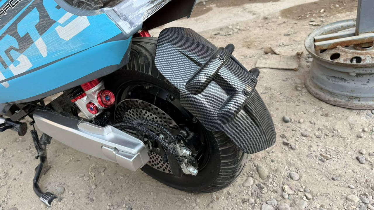 سلام عليكم دراجة شحن للبيع جديدة رياضي موديل 2026 بطاريات 6 ماشي 425 رقم *********** سعر 780 مجال بيسط بغداد الجديدة
