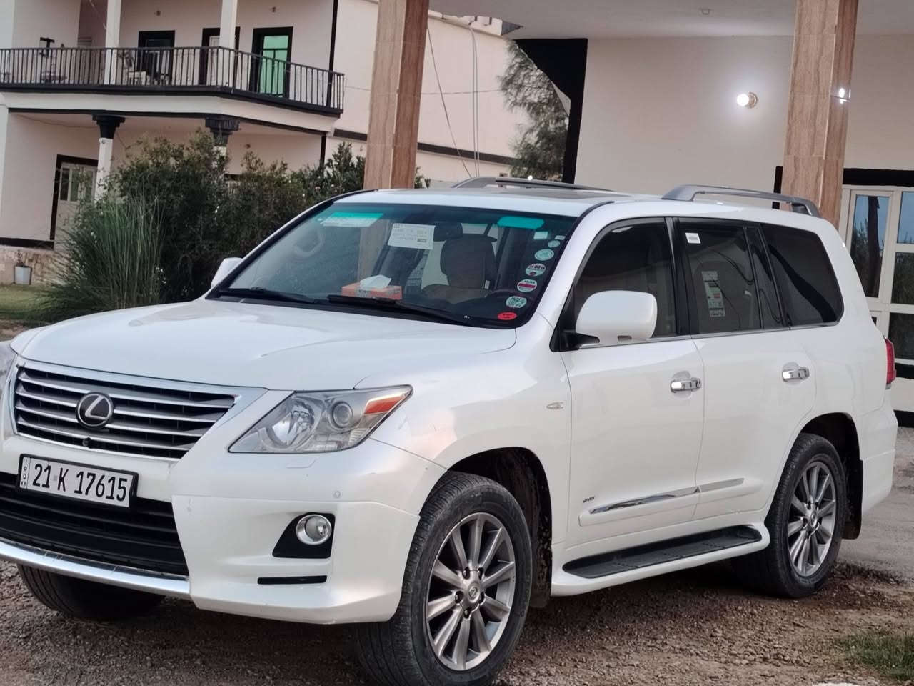 لكزز للبيع موديل2010كلين مكفوله من ضبغ وضربه فول مواصفات الكزز معروفه بريم التصال***********
