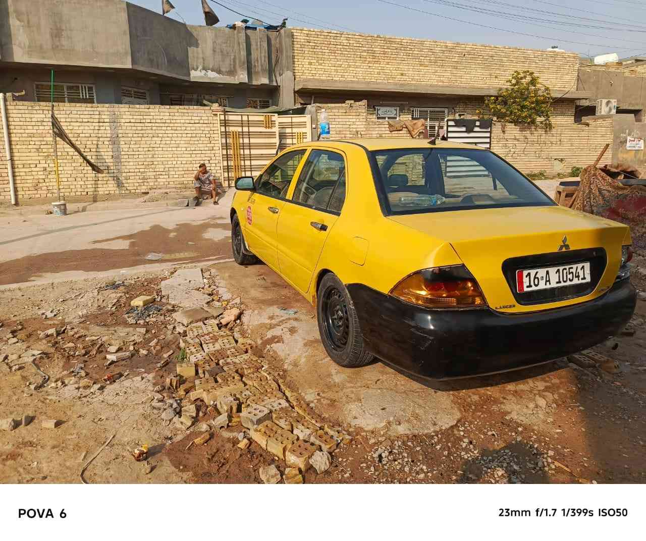 لانسر ٢٠١٠ كير عادي 
مصفره هيئه وغرامات بيه ضربه بجاملخ سايق 
مع طخات محرك جيد تبريد جيد مكانه بغداد حي النصر سعر ب٥٣ 
رقم صاحبه ***********
