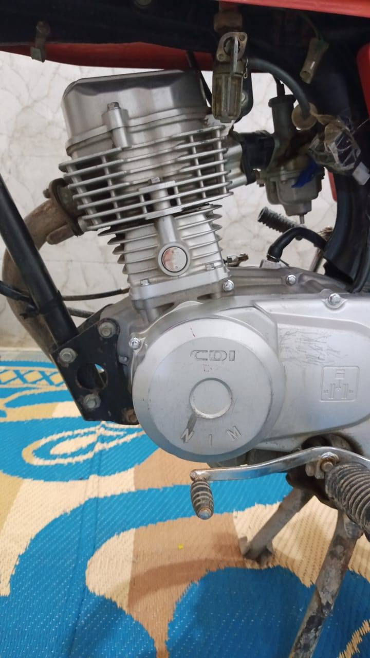 سلام عليكم دراجه إيراني نامه بدون اوراق مكينه مبدل رنكات
دراجه نضيفه وما ناقصه شي سعر ٦٠٠ وبيها مجال بسيط كلش عنواني #ميسان_العماره ماجديه مكفول من السرقه رقم الهاتف *********** واتساب فقط
