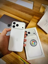 آيفون ١٧ برو ماكس • ٢٥٦ • بطارية ١٠٠٪