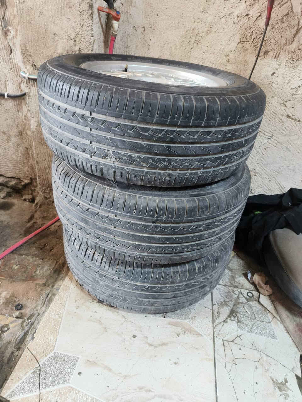 سلام عليكم 

تخم ويل 15 وتخم تاير مكفول 3 تايرات جدد واحد تعبان بيع او مراوس


**إذا كنت صاحب هذا الإعلان وتريد حذفه لأي سبب، رجاءا أرسل رسالة إلى الدعم الفني**