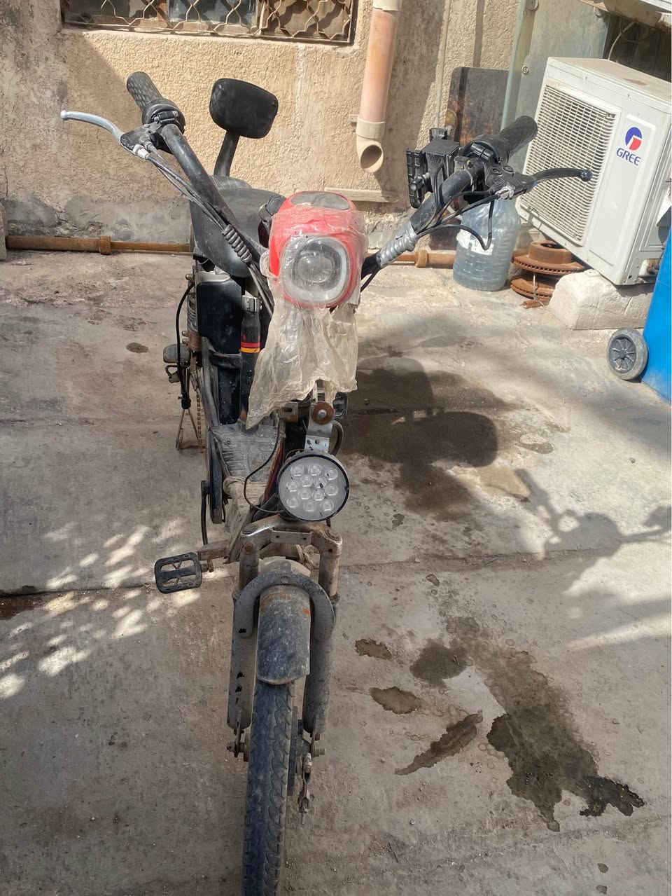 بايسكل شحن للبيع 
سعر 50 بيه مجال 
بصره بله ويلس
*********** البصرة, العراق
