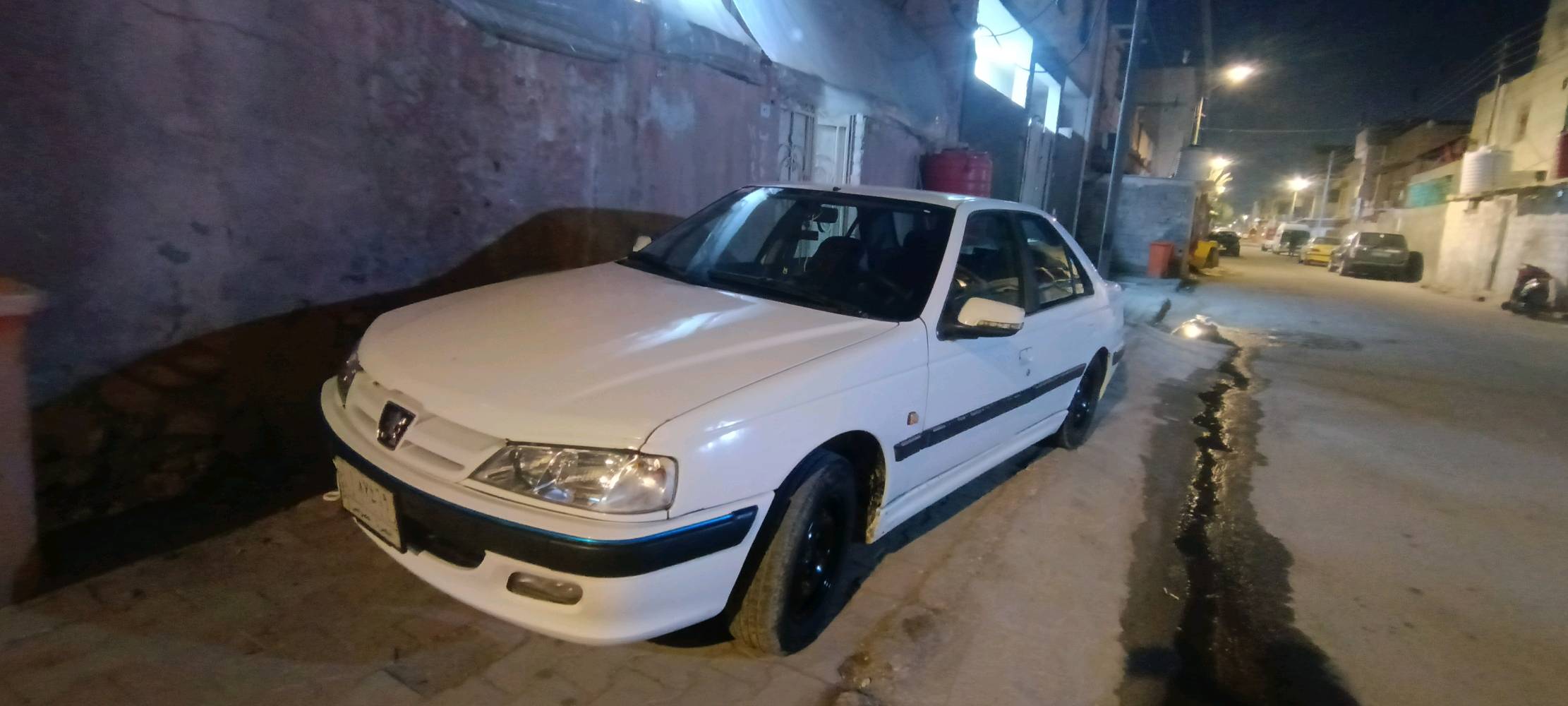 بيجو بارس مديل 15 للبيع 
65 وبيها مجال
عنواني البصرة الجمهورية 