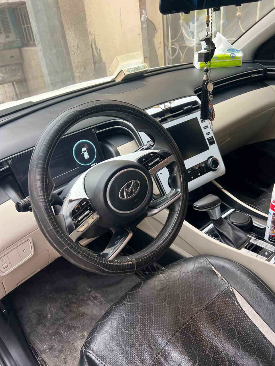 توسان مكفوله ماشيه ٦٠ موديل ٢٠٢٤ السعر ٢٢٠ بغداد الحريه ***********
