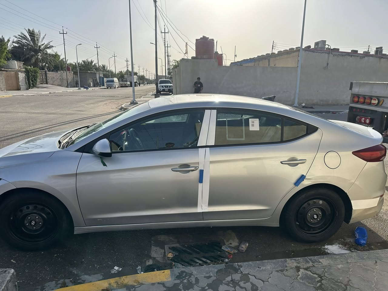 سلام عليكم انترا ٢٠١٧ جاهزه سياره ما بيها اي نقص تبريد حداديه تخم تاير السعر 105 وبيها مجال قليل رقم ***********

