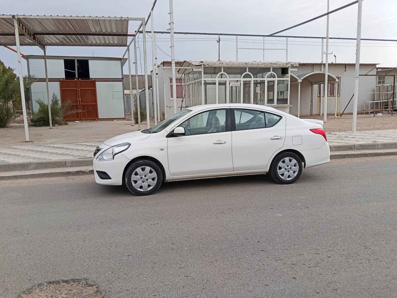 صني هندي مديل 23 كفاله ما عدا بارد بلجاملغ الخلفي رقم اربيل انكليزي بسم شركه ماشيه41 مكان نجف جديده كلش سعرها 117او بيها مجال قليل ***********
