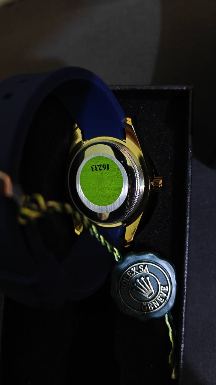 ساعه رولكس كوبي ماستر
اخر قطعه 35 مع توصيل قفل 
الحجز خاص


**إذا كنت صاحب هذا الإعلان وتريد حذفه لأي سبب، رجاءا أرسل رسالة إلى الدعم الفني**