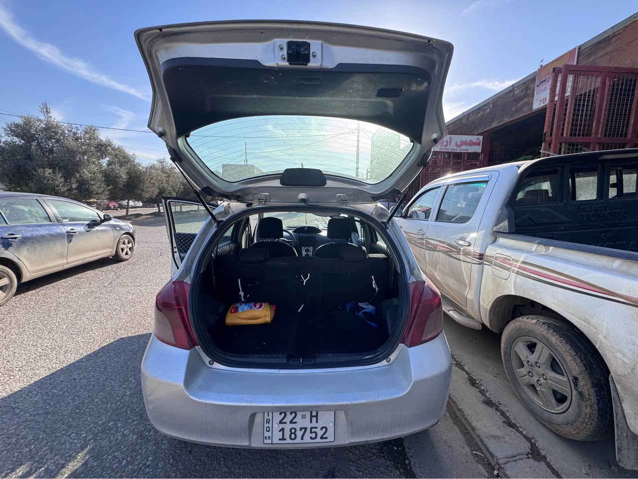 يارس 2008صبغ عام جماليه فقط للاستفسار *********** اراوس كيا سيراتو 
يارس 2008 سبوخ عامه لسه ساغي بي ليدران بو زانياري زياتر *********** أربيل, العراق
