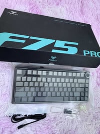 كمبيوتر • جديد • إلكترونيات