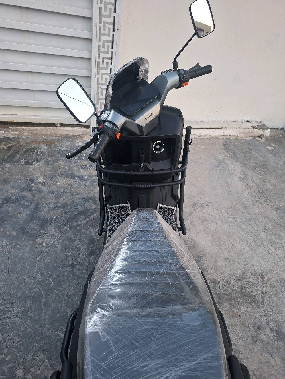 دراجه شحن ليما بعدها عله وضع الشركه ٦ بطاريات موديل ٢٦ جديده حيل السعر مليون و ١٠٠ وبيها مجال مكاني بغداد الشعب رقم ***********