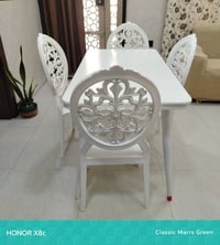 ميز طعام خشب • نظيف جدا • بغداد الإسكان