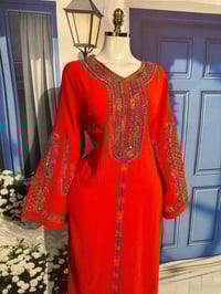 ملابس • توصيل