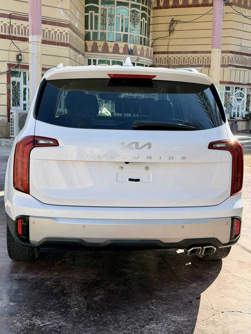 للبيع تيلورايد 2024Sبدون رقم منفيس بسمي      حجم المحرك : 6 سلندر 3800 فور ويل 
عداد المسافه : 28الف mill 
الضرر : حافته بنيد فقط بدون صبغ بدون تبديل حته دعاميه مكفولات ايرباك دركة طاك
السياره نضيفه جدا بدون نواقص 
السعر 270بيه مجال قليل ***********مكان الديوانيه
