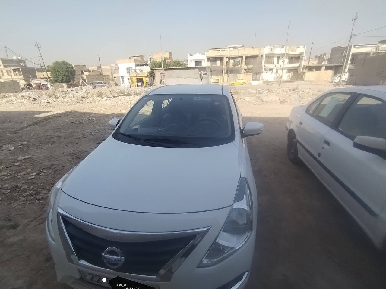 سلام عليكم
_________ 
للبيع نيسان سني. موديل 2025
لمواصفات 
كير أوتوماتيك 
حساس 
شاشة جبيرة 
ماشيه 15الف  
رقم أربيل 
تحويل مباشر 
مانع انزلاق 
قطعتين تبريد 
تحكمات ستيرن 
كامرة خلفية 
سويج. وسونار موجود شوفو. 
وباقي مواصفات معروفة. سعر السياره 120 ورقه. قفل. شراي يتصل. 
للاستفسار. ***********. مكان بغداد.
